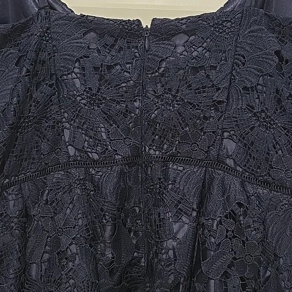 WHBM Lace Midi |Officer Blue (Navy) | Size 14 👗 - Picture 6 of 16